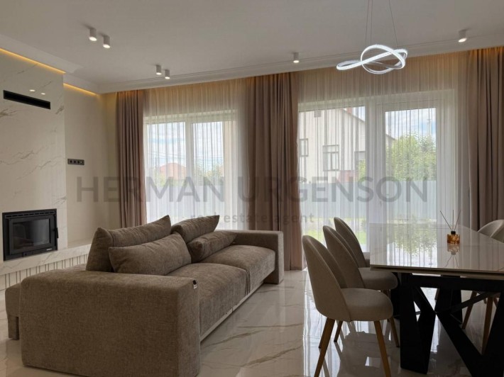 Продаж дуплексу 175 м.кв / 3.5 сотки / Ужгород, р-н Садовий - фото 1