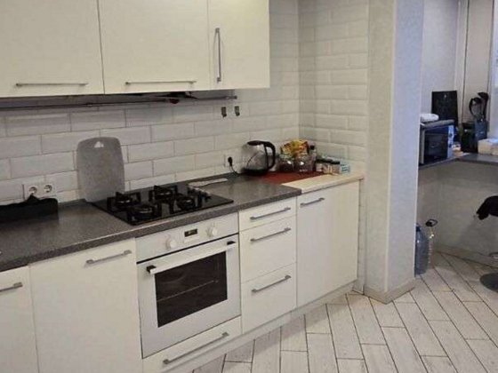 Продаж 2-кімнатної квартири на Оболонскій (Дружби Народів) пл. 3 Київ