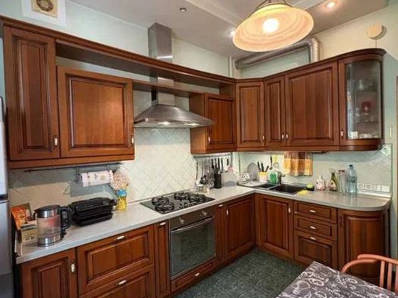 Продаж 4-к квартири вул. Метробудівська 10/11 Київ