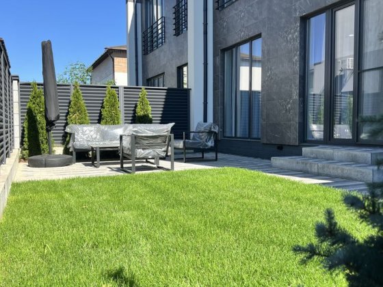 Будинок Осокорки з ремонтом і меблями Київ