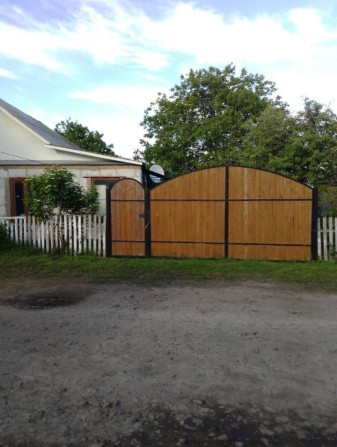 Дом в с. Роставиця - фото 1