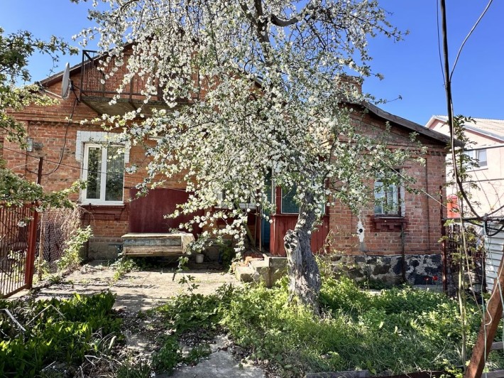 Продаж частини будинку та будинку у Вінниці , 8 соток землі. - фото 1