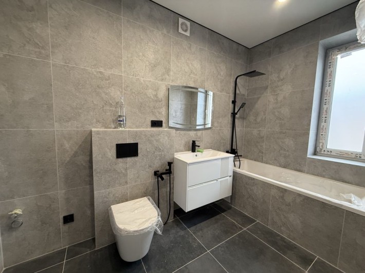 Продам одноповерховий таунхаус з ремонтом - фото 1