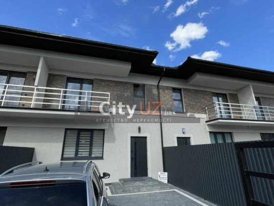 Продається таунхаус у сучасному ЖК Ужгород