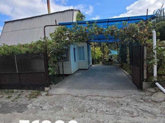 Продаж 2-поверхового будинку з каміном Бабурка