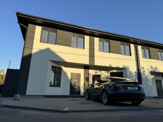 Таунхаус (від забудовника) 110м² та 1.5 сотки 4 км від м. Славутич Киев
