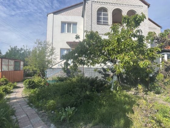 Будинок двоповерховий (половина) Житомир