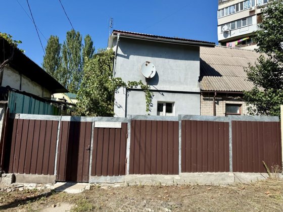 Продаж частини будинку! Центр міста, Набережна