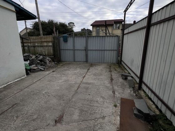 Продам два приватних будинки у одному дворі Житомир