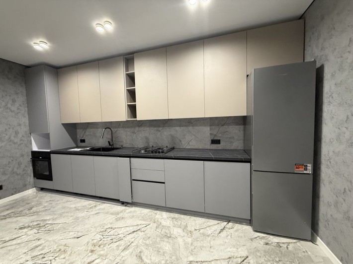 Продам одноперховий таун з ремонтом - фото 1