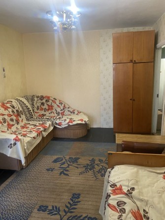 Здам 3 кімнатну квартиру на Жовтневій - фото 1