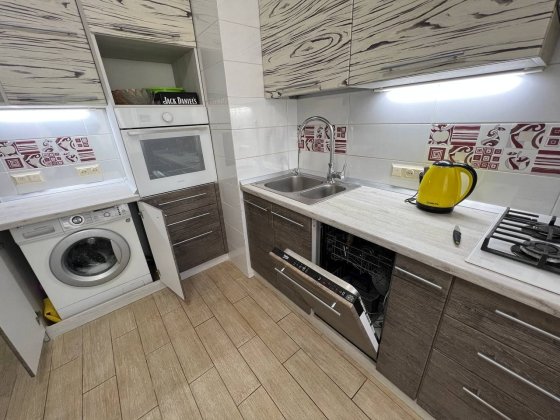 3-кiмн.квартира. вул.Беляева 109.  2- Поверх Краматорск