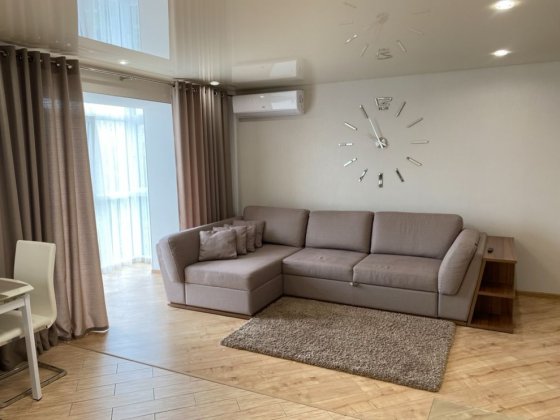 Оренда 4-х кімн. квартири, район Критого ринка, вул.Ювілейна 17 Краматорск