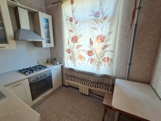 Аренда 2 ком.кв.ул.Марата 14 в Центре Краматорск