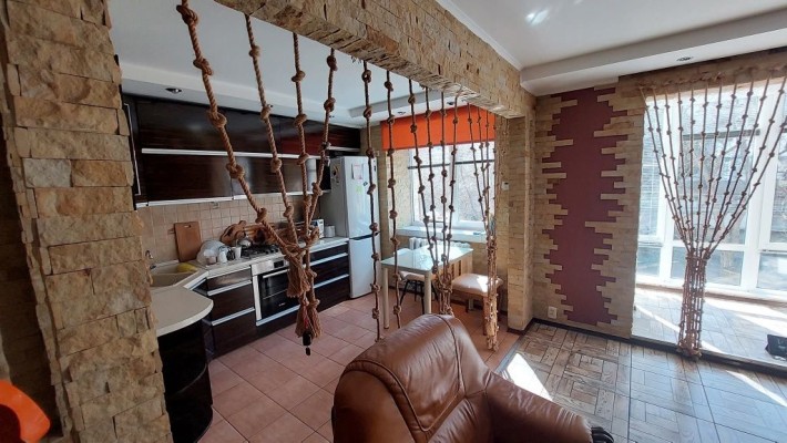 Оренда 3-кімнатної квартири. Вул.Стависька,77. - фото 1