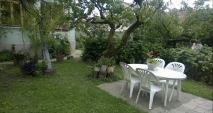 Оренда напівособняка з гаражем в центрі - фото 1