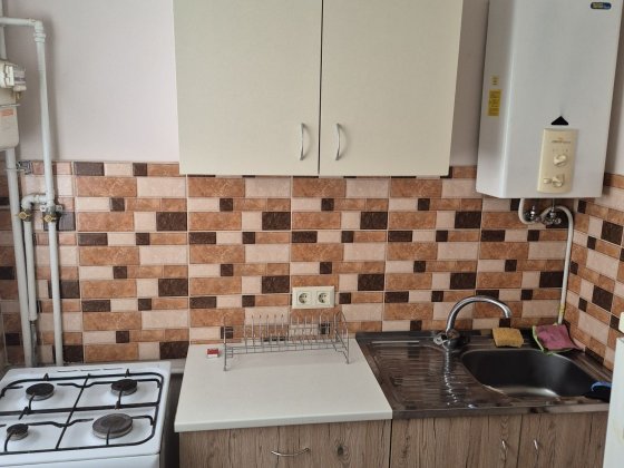 Здається двохкімнатна поруч центр набережна. Мукачево