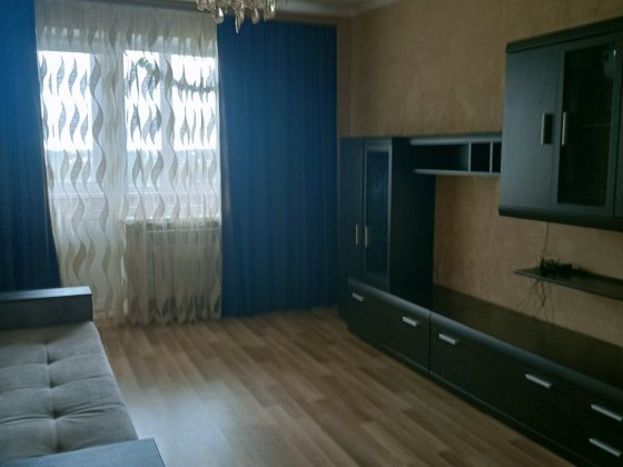 Здам недорогу трикімнатну квартиру Ніжин