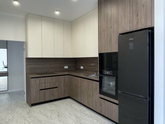 Двокімнатна квартира у центрі міста з паркомісцем Мукачево