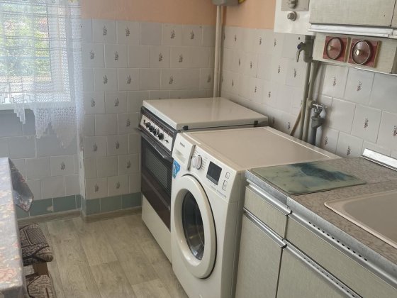 Здається трьохкімнатна квартира. Мукачево