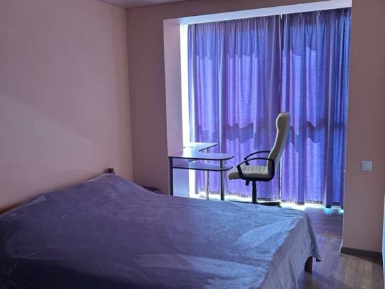 Сдам хорошую квартиру на длительный  срок 