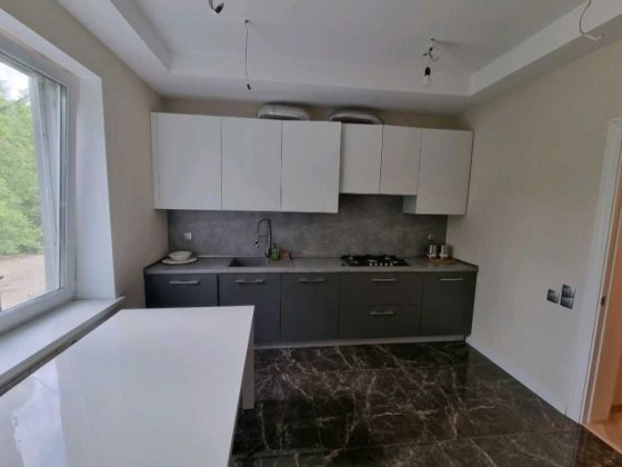 Сдается 3-х ком. квартира с автономным отоплением в Центре Славянска Славянск