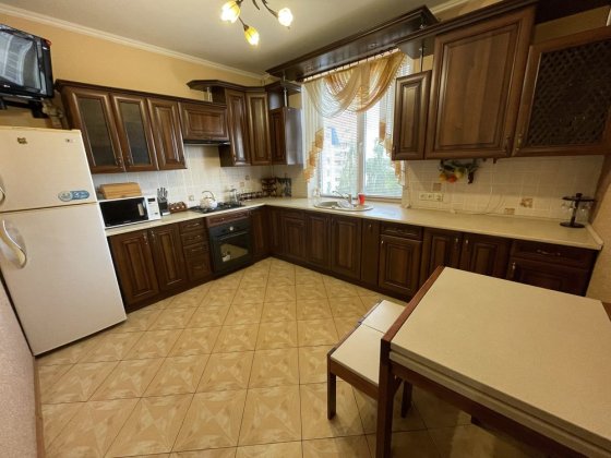 Здам  2 кімнатну квартиру Стрий власник Стрый