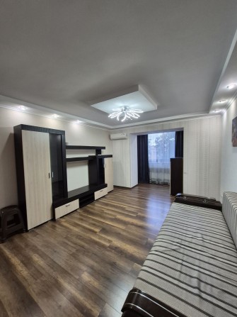 Оренда двокімнатної квартири по вул. Туристів - фото 1