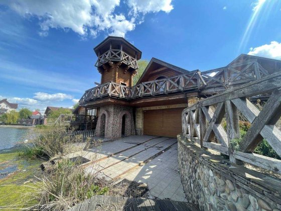 Продам маєток зі своїм причалом для яхти, Осокорки, Славутич! Киев