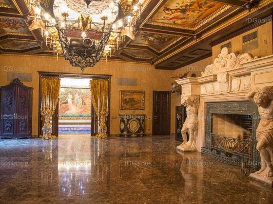 Домовладение на Пирятинской Киев