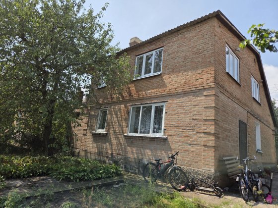 Продам добротний будинок в районі 33 школи Кропивницкий