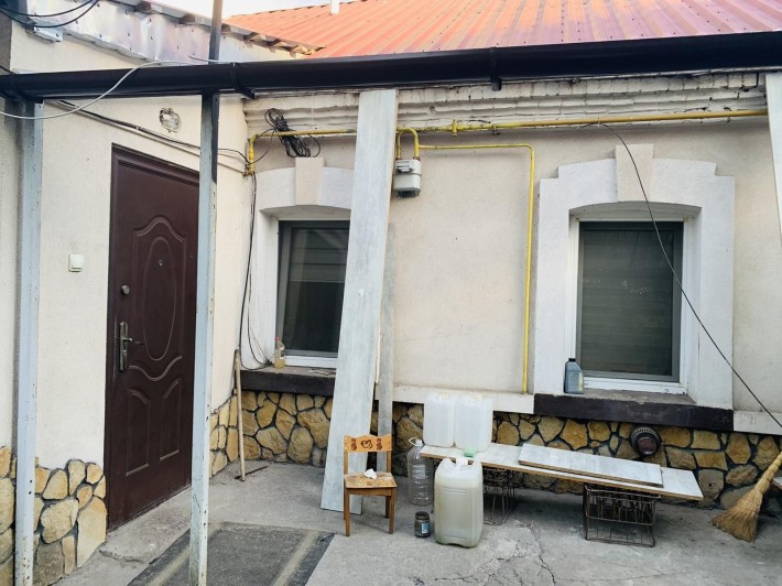 Продаж част. будинку.Бл.Замостя.2кімн.газ.-піч.опал.Зручності .в буд - фото 1