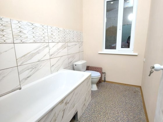 Продається частина будинку в центрі. Затишний провулок, центральні ком Житомир