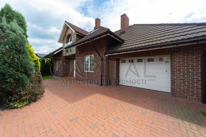 Продаж  Будинок  Київ  м. Славутич  1 км - фото 1