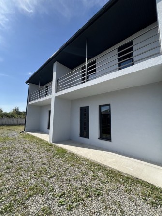 Продаж будинку в Довжику (таунхаус) - фото 1