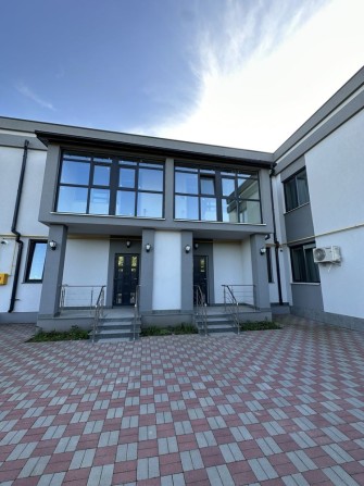 Сучасний будинок - фото 1