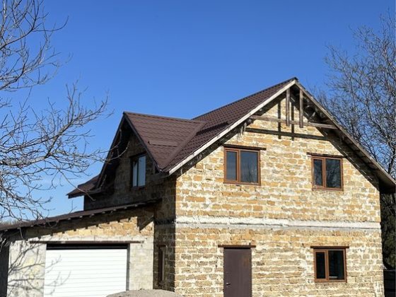 Прожаж 2х поверхового будинку з хлрошою локацією . Кропивницкий