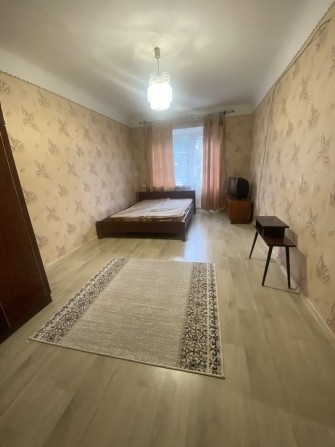 Оренда 2ох кім з гарною косметикою в центрі міста - фото 1