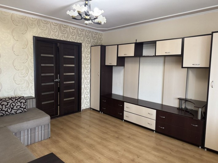 Оренда трьох - кімнатноі квартири - фото 1