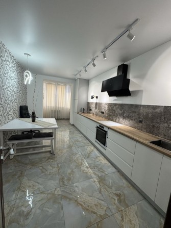 Оренда 2х кімнатноі квартири - фото 1