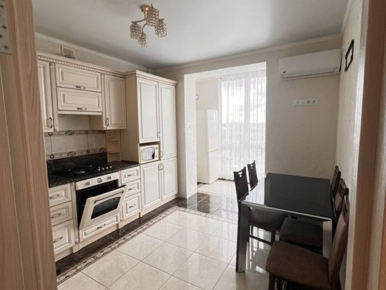 Довгострокова оренда трикімнатної квартири,ЖК Андора. Михайлівці