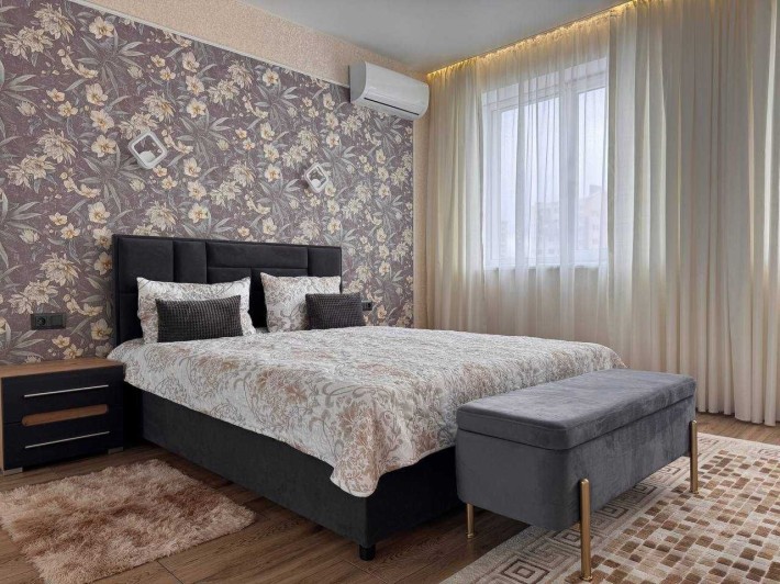 Снимите квартиру в жк Содружества, 10, пгт "Слобожанское" - фото 1