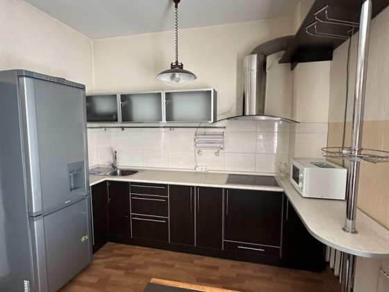 Срочно сдам 1-комнатную студию ! Степне