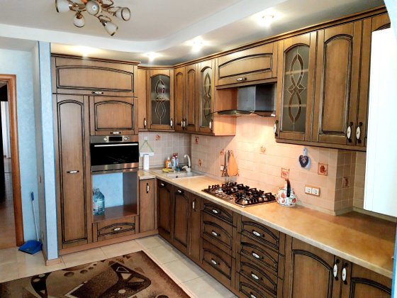 Сдам большую 3-ком квартира ул. Тепличная, общ. 100 м2, с животным ДА Святопетрівське