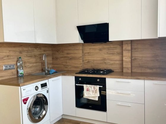 Здам квартиру під комерцію Білогородка Центр Білогородка