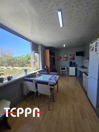 Продаж затишного 2-поверхового будинку з ділянкою - фото 1