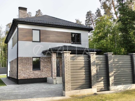 Продажа ДОМ кирпич  200м ул. Чалого метро Житомирская Київ