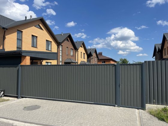 Таунхаусу з усіма центральними комунікаціями. Винница