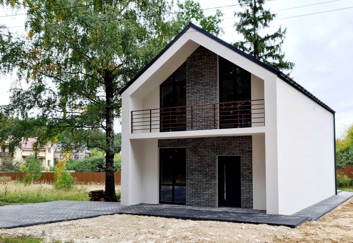 Будинок в лісі в мальовничій локації - фото 1