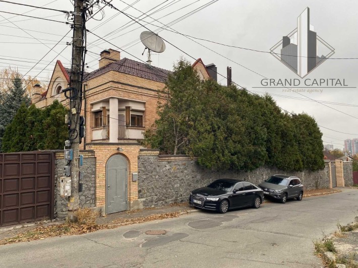 Без комісії! Продаж резиденції по вул Красицького, Подільский район - фото 1